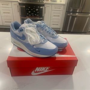 Nike Air Max 1 Premium